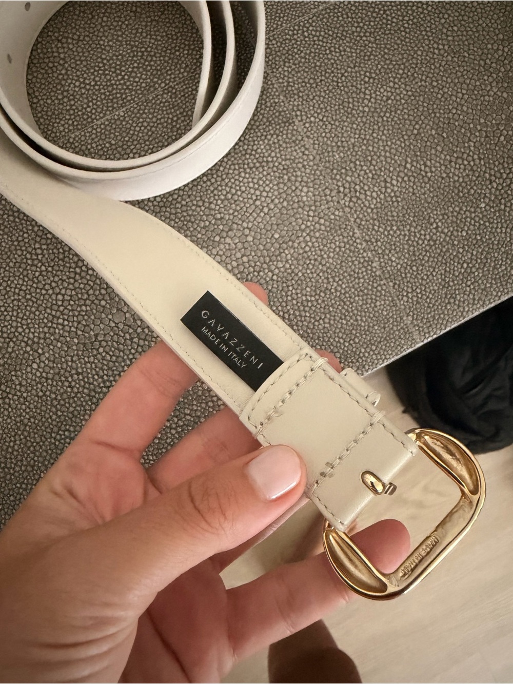 Women’s Creme Genuine Leather Belt with Gold Buckle - Picture 2 of 3